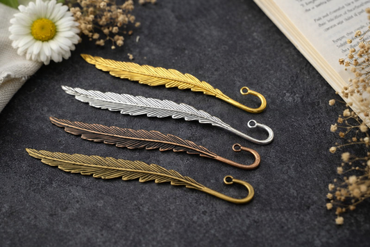 Bookmark - Feathers